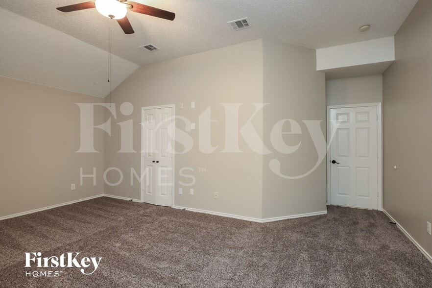 Building Photo - 513 Branch Ln