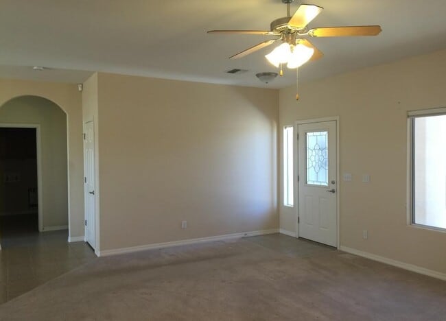 Building Photo - 2373 Graystone Dr