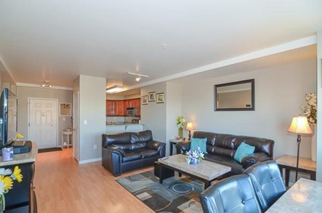 Primary Photo - 1 Cityview Ln