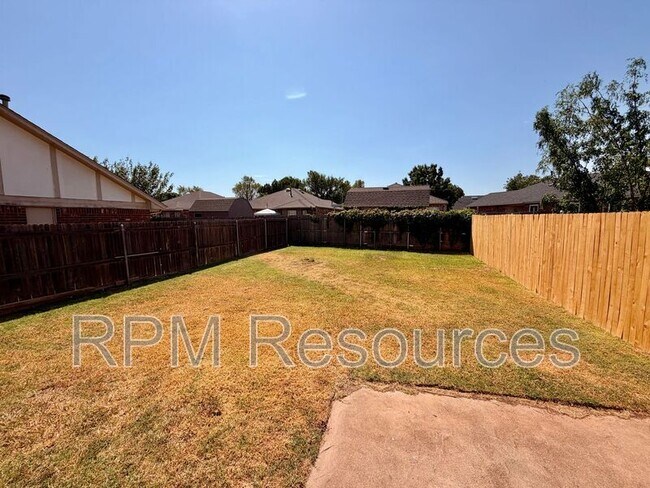Building Photo - 6012 Gaelic Glen Dr