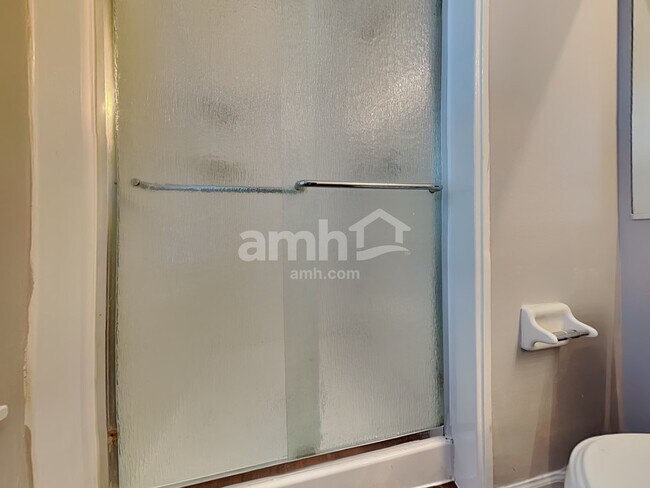 Building Photo - 495 W Camden Ln