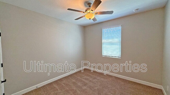 Building Photo - 835 N 110th Ave