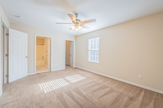 Building Photo - 38 Preston Ct