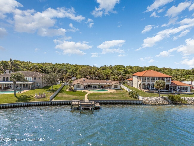 Building Photo - 7920 S Tropical Trail