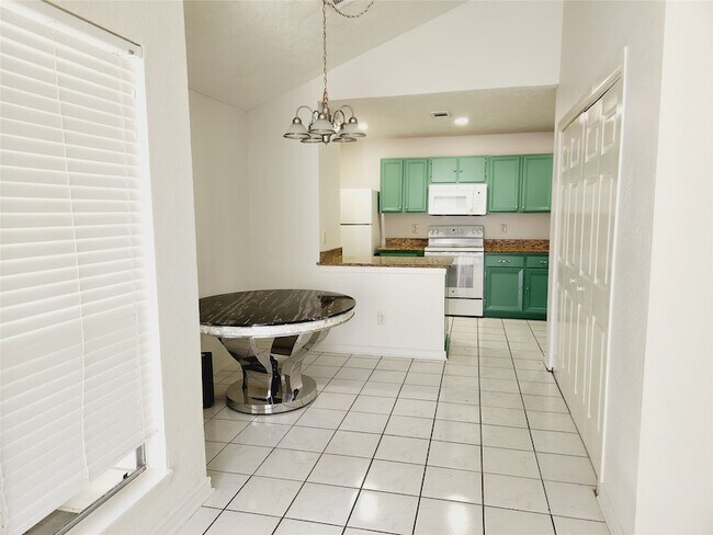 Building Photo - 23503 Prairie Bird Dr