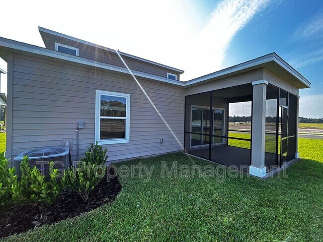 Building Photo - 6226 Mare Ave