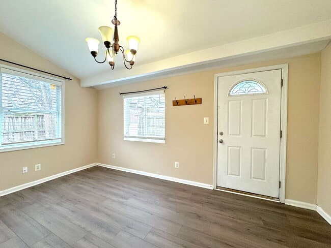 Building Photo - 5612 7th Rd S