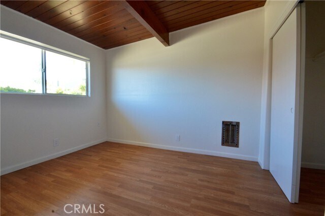 Building Photo - 3175 Studio Dr