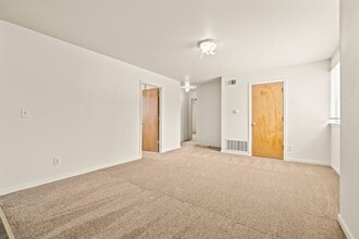 Building Photo - Your New Oakland Oasis: Modern 3-Bed with ...