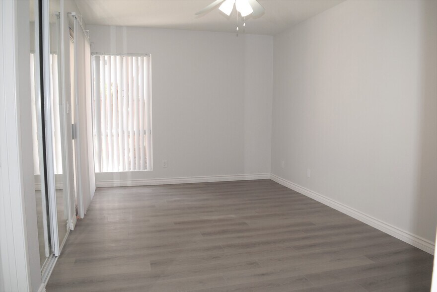 Building Photo - 16042 Waikiki Ln