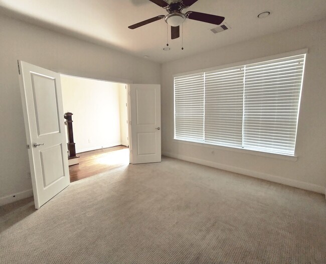 1st floor bedroom or office - 3406 La Branch St