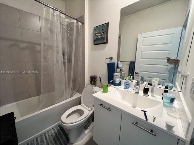 Building Photo - 8301 NW 41st St