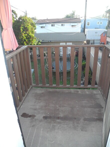 Rear deck - 1934 Henderson Ave