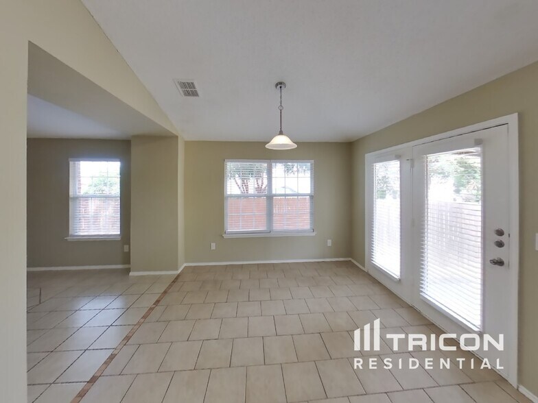 Building Photo - 4864 Madyson Ridge Dr