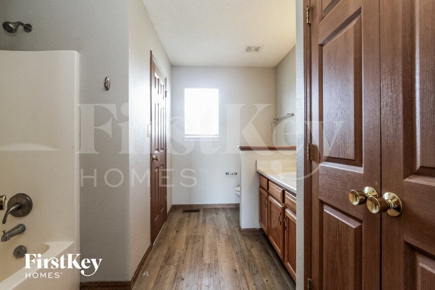 Building Photo - 1279 Blue Heron Ln