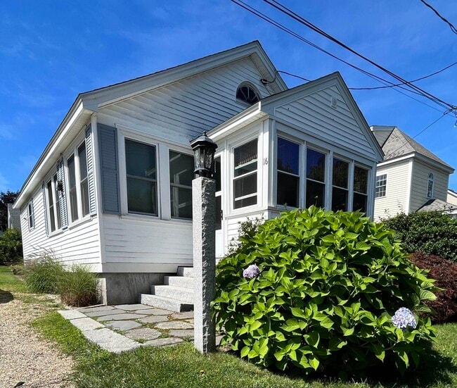Primary Photo - 16 Browns Ct