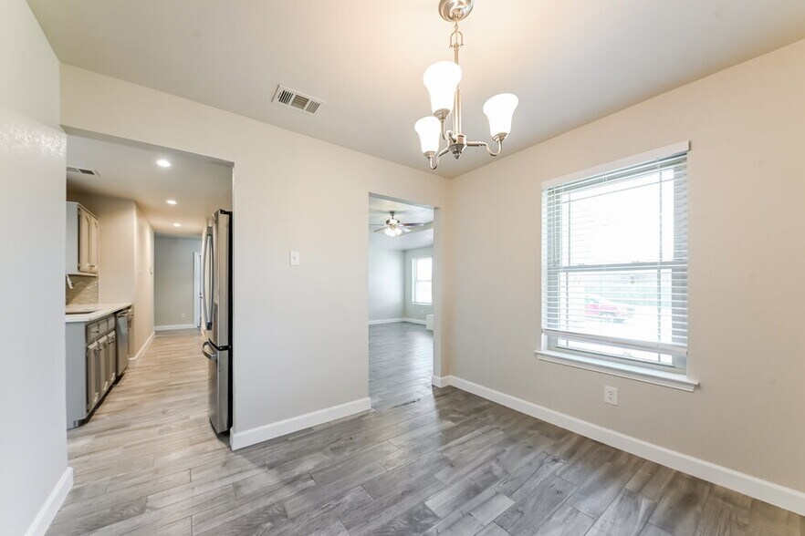 Building Photo - 1330 Heather Run Dr