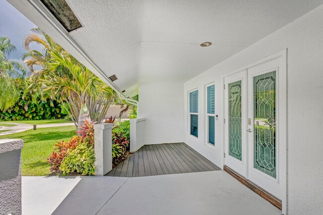 Building Photo - 141 Pine Hill Trail W