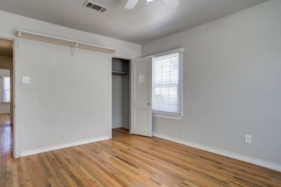 Building Photo - 2216 32nd St