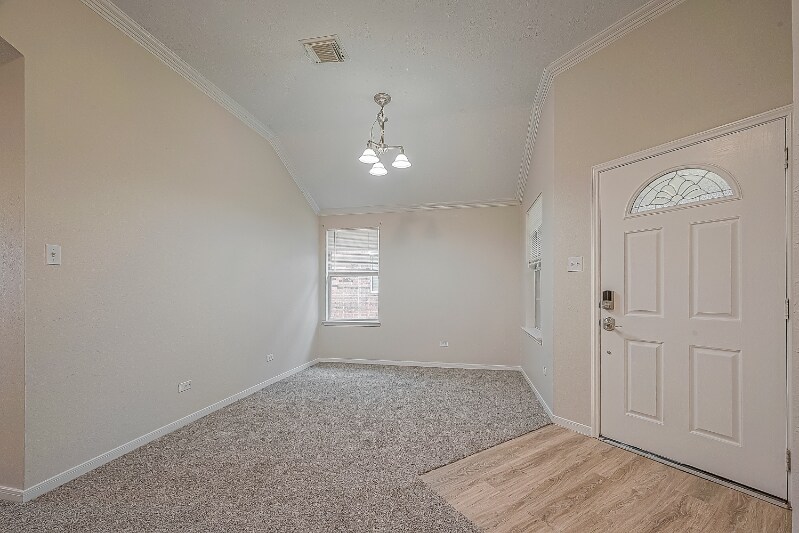 Building Photo - 18819 Knobby Oaks Pl