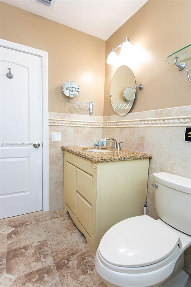 Building Photo - 1311 Rodman St