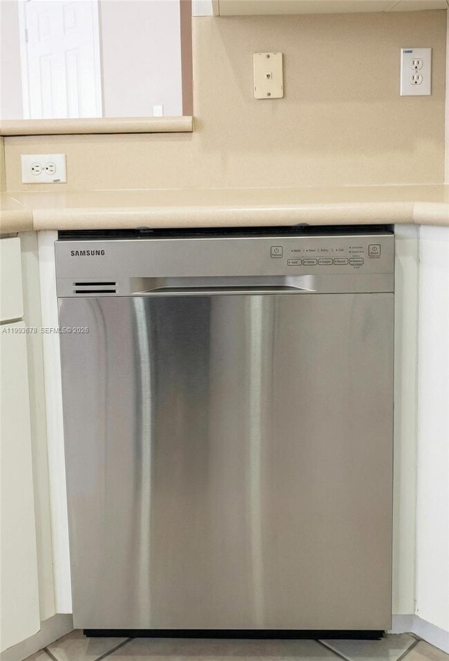 Building Photo - 16603 SW 79th Terrace