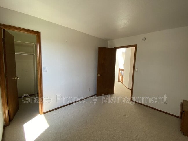 Building Photo - 5203 Union Ct