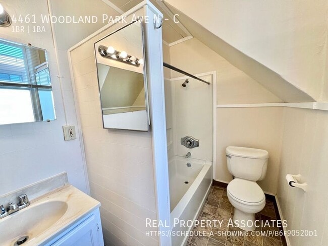 Building Photo - 4461 Woodland Park Ave N