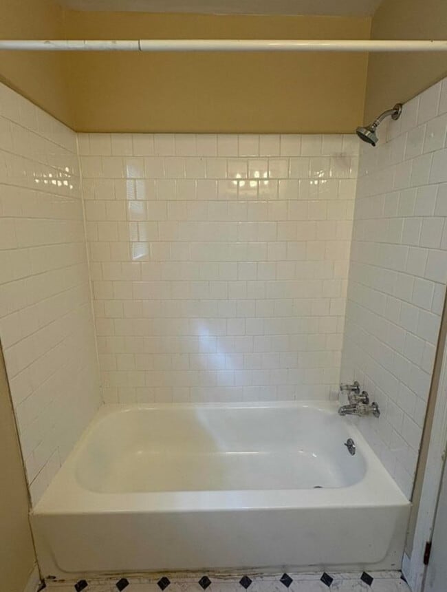 Building Photo - 8610 35th Ave