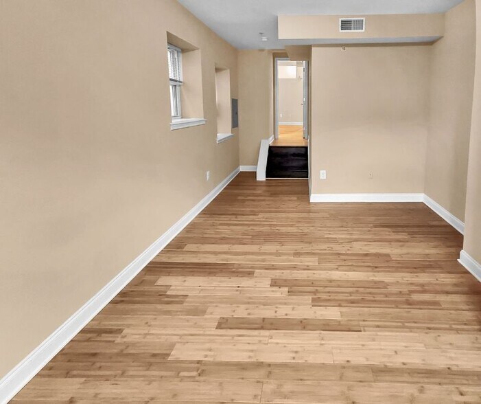 Building Photo - 3832 Baring St