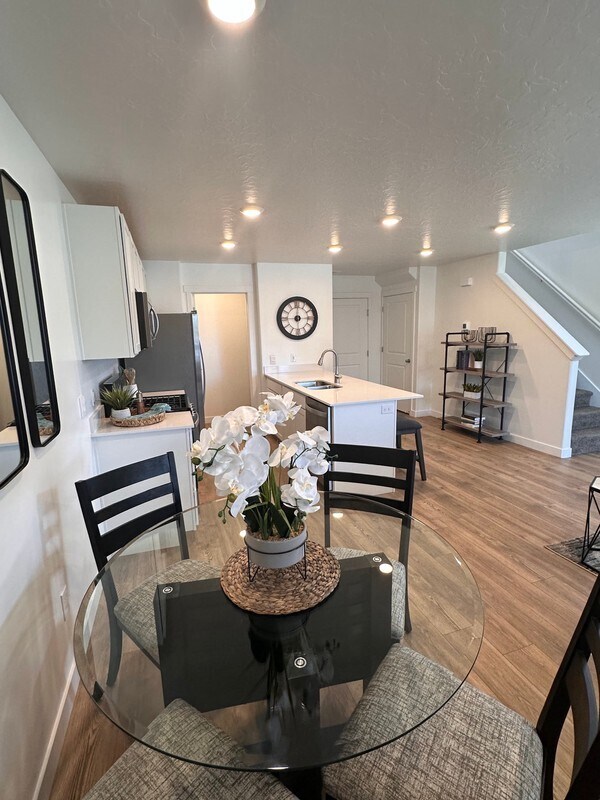 Building Photo - 907 S Sea Horse Ct