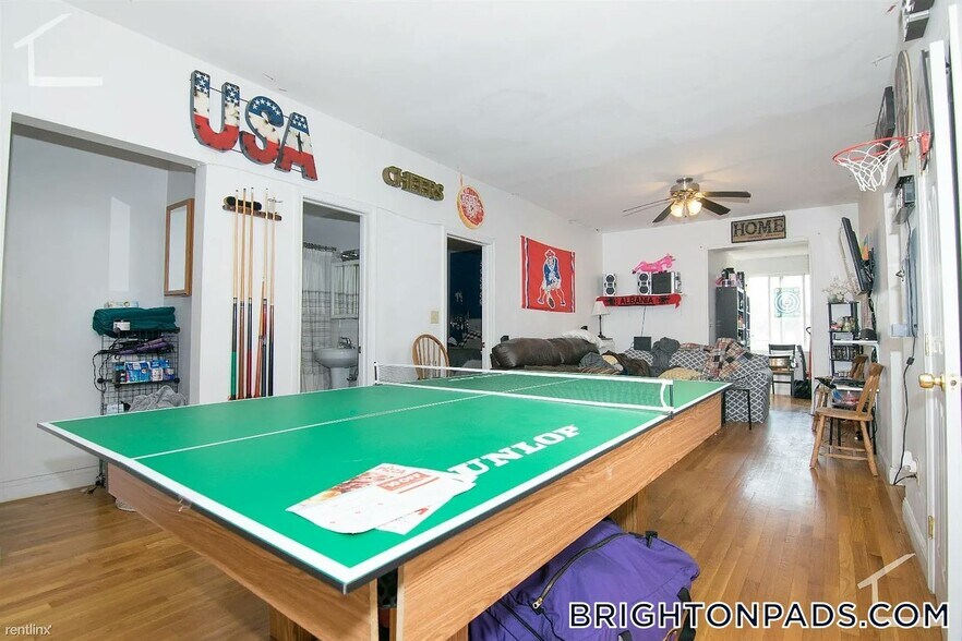 Building Photo - 33 Egremont Rd