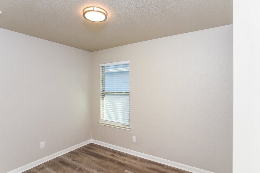 Building Photo - 2617 McCrae