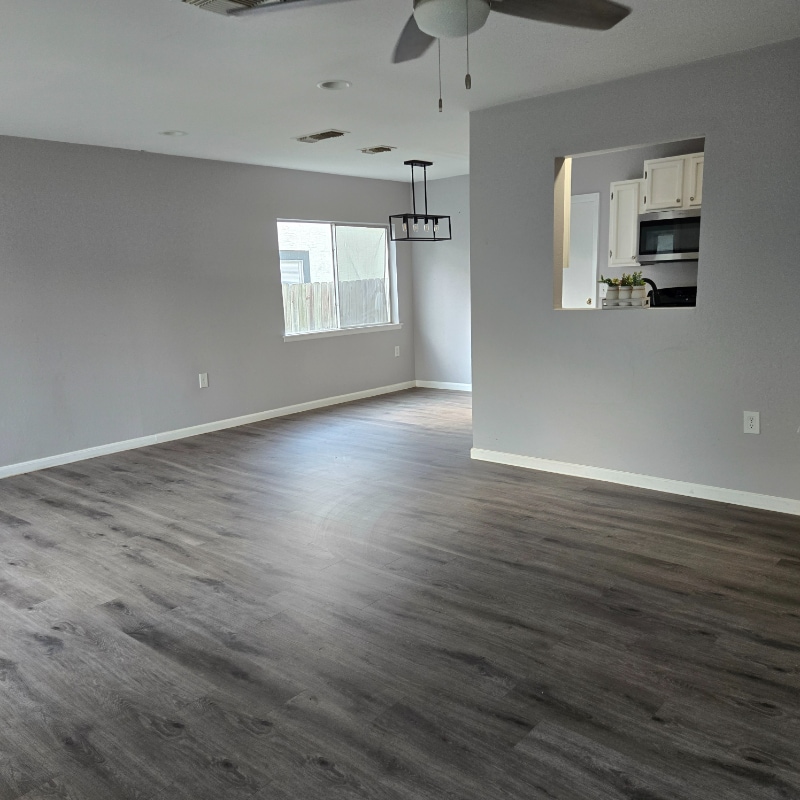 Building Photo - 9450 Bowen Dr