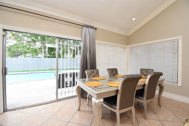 Building Photo - 7726 Miller Glen Ln