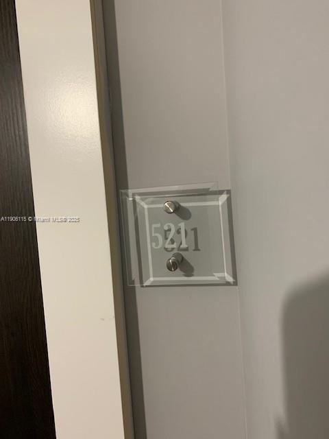 Primary Photo - 20301 W Country Club Dr