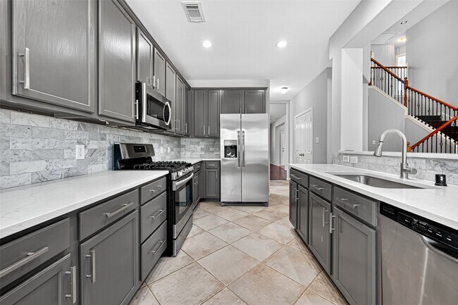 Building Photo - 4815 Claymill Ct