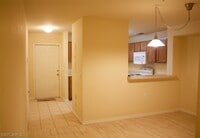 Building Photo - 9051 Gervais Cir