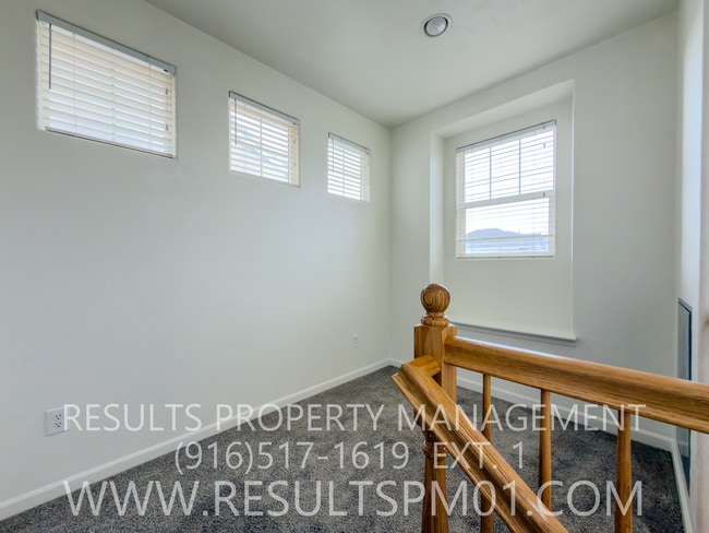 Building Photo - 3 Bedroom 2 bath Home in Natomas