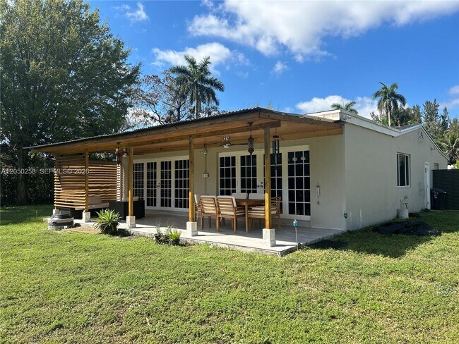 Building Photo - 416 Bayberry Dr