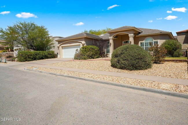 Building Photo - 6400 Franklin Crest Drive