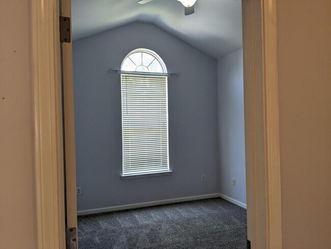Building Photo - 8836 Jenny Lind St