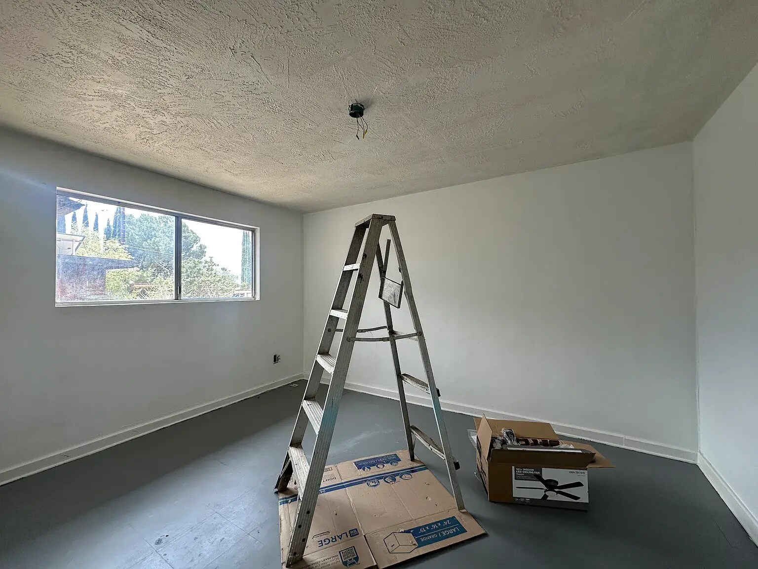 Building Photo - 10315 Acacia Ln