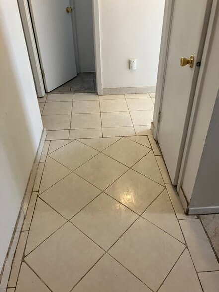 Building Photo - 2817 Los Gatos Ct