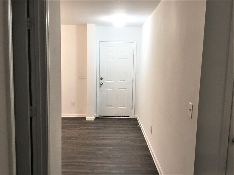 Building Photo - 133 Mount Olivet Dr