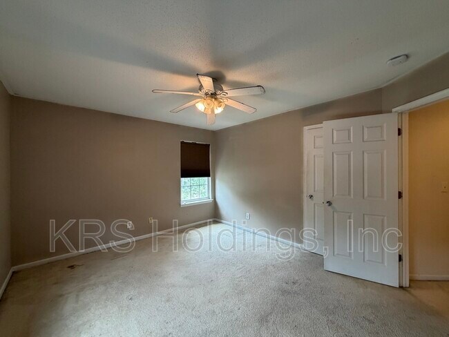 Building Photo - 1409 Pandoria Ct