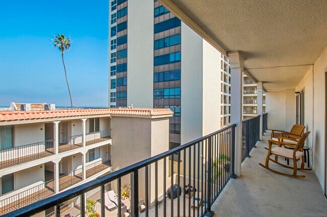Building Photo - 909 Coast Blvd