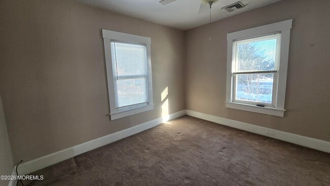 Building Photo - 16 Colfax St