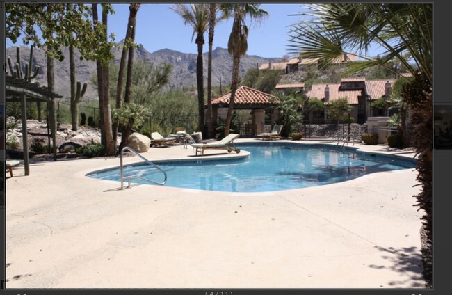 Building Photo - 6500 N Tierra De Las Catalinas