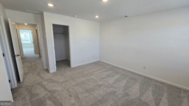 Building Photo - 209 Kenoot Dr